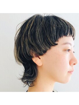 クク 渋谷(QUQU) コンパクトマッシュウルフ