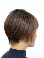 クオリス 上板橋店(QUALIS) 前下がりショートボブ/ベージュカラー/艶感ナチュラルストレート