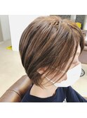 頭の形がキレイに見えるショートボブ