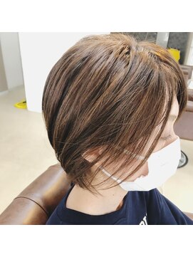柴田商店 頭の形がキレイに見えるショートボブ