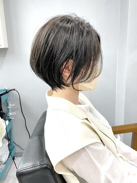 フォル(fol.) 上品でゆったり感のあるショートボブ♪