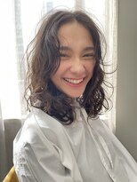 ユノ(juno) 【中目黒】おしゃれかわいい！黒髪ミディアムのくるくるパーマ♪