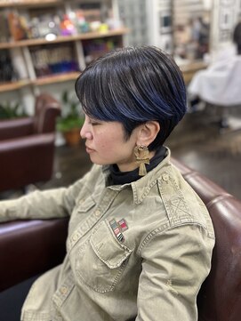 バイブアンドアネックス(VIBE & ANNEX) ハンサムショート×ブルーからー