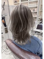 ヴィークス ヘア(vicus hair)&nbsp;シャドウルーツバレイヤージュグレージュケアブリーチ30代40代