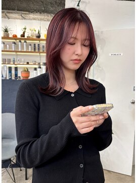 イースエモーション(ease et motion) 【天神.大名.今泉】品のある大人可愛いワインレッド