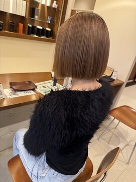 スイッチ 本店(SWITCH) 顎下切りっぱなしボブ