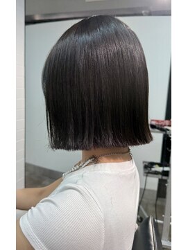 レリンク 横浜西口(LeLink) 【ぱつっとラインで魅せる、大人のミニマムボブ】