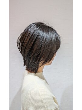 ルカルム(Le Calme) 艶出しショート