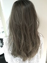 ルーツ(Root)&nbsp;大人ハイライト　ロング　グレージュ