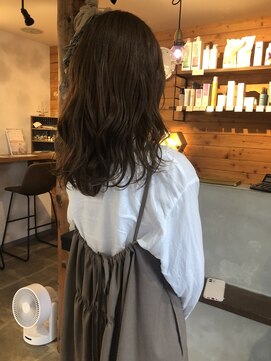 ビスクヘアデザイン(bisq hair design) オリーブグレージュ