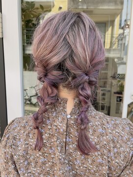 リノ(Lino) 10代20代【ヘアセット】編み下ろしツインアレンジ