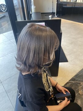 アレクサンドル オブ カラーズ トヤマ(ALEXANDRE OF COLORS TOYAMA) ハイトーン シルバーグレー