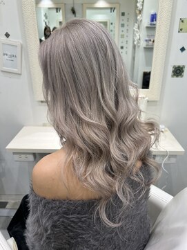 ラピス 池袋(Lapis) ホワイトシルバー