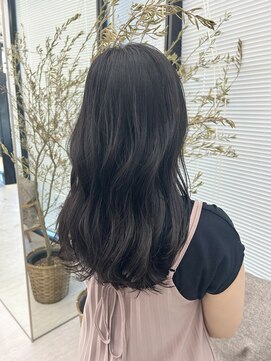 ビューナゴヤ 名駅(VIEW NAGOYA) 顔まわりカット/韓国/ロングセミディ/グレージュ/ウェットヘア