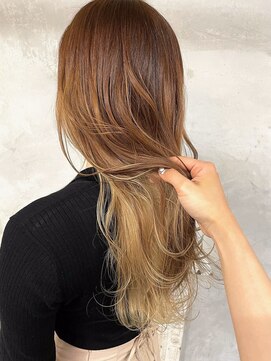 レオニード 表参道(LEONID) 岡田≫ミルクティーベージュインナーカラー