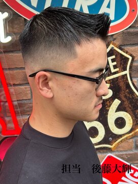 ムア(MUA) フェザーアップ スキンフェード フェードカット