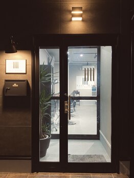 ヘアメゾン(hair.MAISON)の写真/落ち着いたリラックス空間と親しみやすいスタッフが魅力♪ゆっくりとサロンタイムをお楽しみください＊