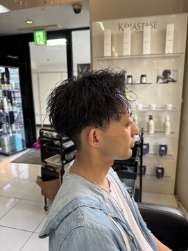 アイズ 海老名(AIZU) ツイストスパイラルパーマ ツイストパーマ 海老名パーマ 眉毛