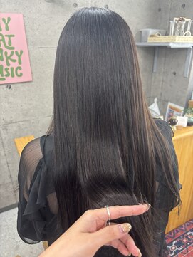 リリィ 千葉(LiLLY) 艶ストレートロング［千葉駅/京成千葉駅］