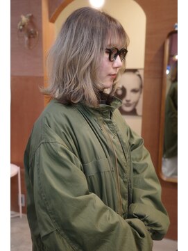 チャプター 問屋町(chapter) 髪質改善ミルクティベージュ外はねボブケアブリーチダブルカラー