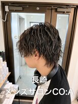 コア(CO:A) ツイストパーマ 刈り上げマッシュ無造作ツーブロック眉毛メンズ