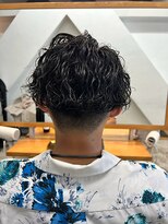 フィルム(FiLMs)&nbsp;メンズカット/ツイストスパイラルパーマ/刈り上げショート