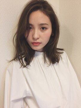 マグノリア(MAGNOLIA) 外ハネMIXニュアンスくびれミディ