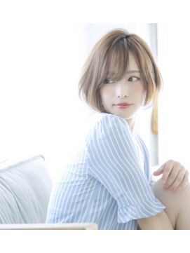 ロンド 銀座(Lond) 大人かわいいショートボブ