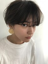 ナヌーク シブヤ(nanuk shibuya) 透けるグレーカラーと緩いパーマのマッシュショート。