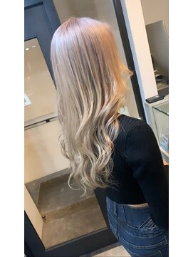 ラフ 難波店(LAFF) #黒髪#ボブルフ#ネビージュ#小顔#ワンレン