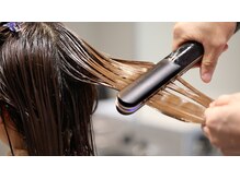 奈良では珍しい髪質改善酸性ストレートもリーズナブルな価格で　ケアメニューに徹底的に力を入れております