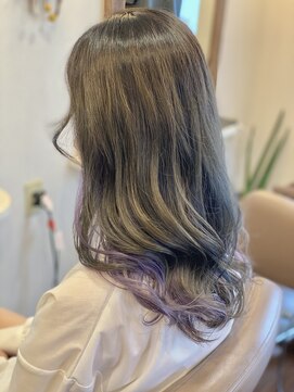 ミュウ(Private hair salon Miu) グレージュ(インナー紫)