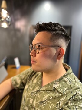 銀座 シノ 本店(shino) 【銀座理容室】フェードスタイル