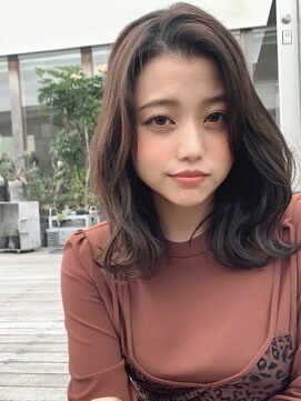 ヌークバイラヴェスト 四日市(neuk by lovest) 黒髪までいかないけど前髪長く、セクシーでかわいいデザイン