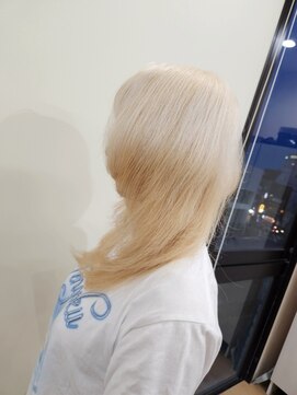 ミラシィ 成田(Mirashy) 憧れ☆ホワイトブロンド♪
