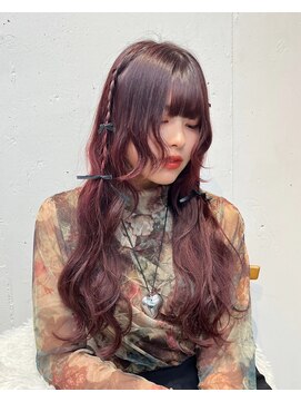 ピア(Pia) 馴染ませエクステ × レッドカラー