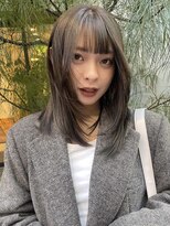 ノラギンザユー(NORA GINZA/U)&nbsp;顔まわりカットレイヤーカットオリーブベージュ顔まわりレイヤー