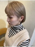 パールベージュ