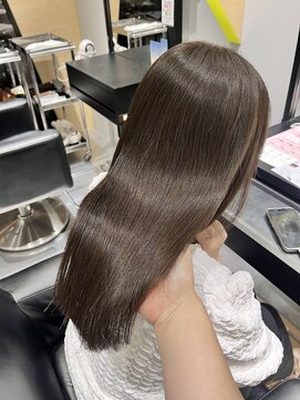 エイトヘアー(8 HAIR) オリーブブラウン