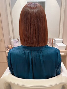 コーエン(cowen) 大人かわいい☆シャープにおさまる切りっぱなしボブ♪暖色カラー