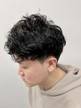 ベルーフ(BERUF) 癖毛を活かしたパーマ風アップバング×刈り上げショート！！