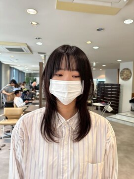 ハッシュカットフェイスレイヤー顔周りレイヤー