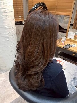 ヘアリゾート粋 トゥジュ 池袋東口店(tujuh) 透明感カラー/チョコレートブラウン/レイヤーロング