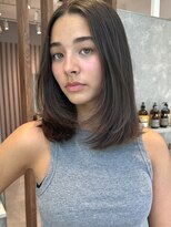 ビュートリアム 南青山(BEAUTRIUM) 海外レイヤー海外ヘアミディアムレイヤーレイヤーカット顔まわり