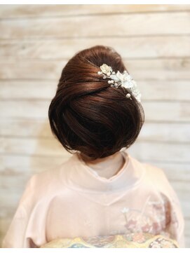 パシャ(Pasha) 大きめシニョンスジ入り×和髪