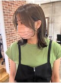 ピンクベージュレイヤーボブニュアンスカラー外ハネボブショート