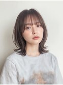 束感前髪のラフなウルフレイヤー／広島袋町