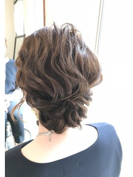 ロカット サロン(Roquat Salon) なみゆるふわアップアレンジ【ヘアメイク　立川/立川南口】