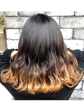 ラヴィエール(LAVIERE by R-EVOLUT) 外国人風バレイヤージュ×裾カラー　店長　柿本翔一朗