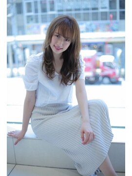 フォルテ 草薙店 ナチュラルロングヘア